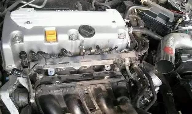 汽車發(fā)動機進氣管的檢查和維護不能忽略！